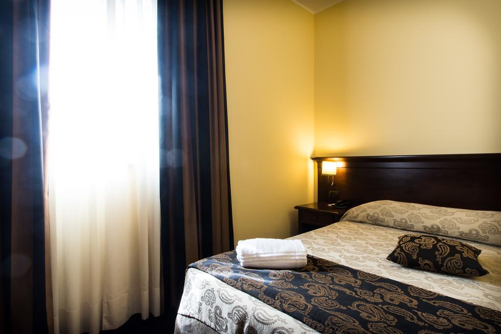 Antica Stazione Hotell Chiaramonte Gulfi Rom bilde