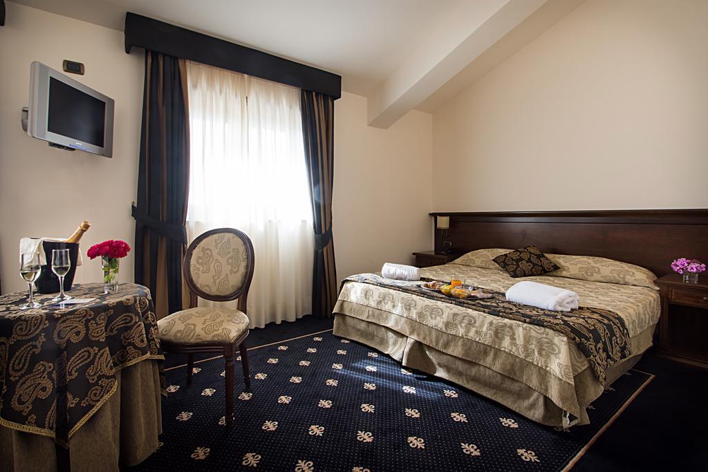 Antica Stazione Hotell Chiaramonte Gulfi Rom bilde
