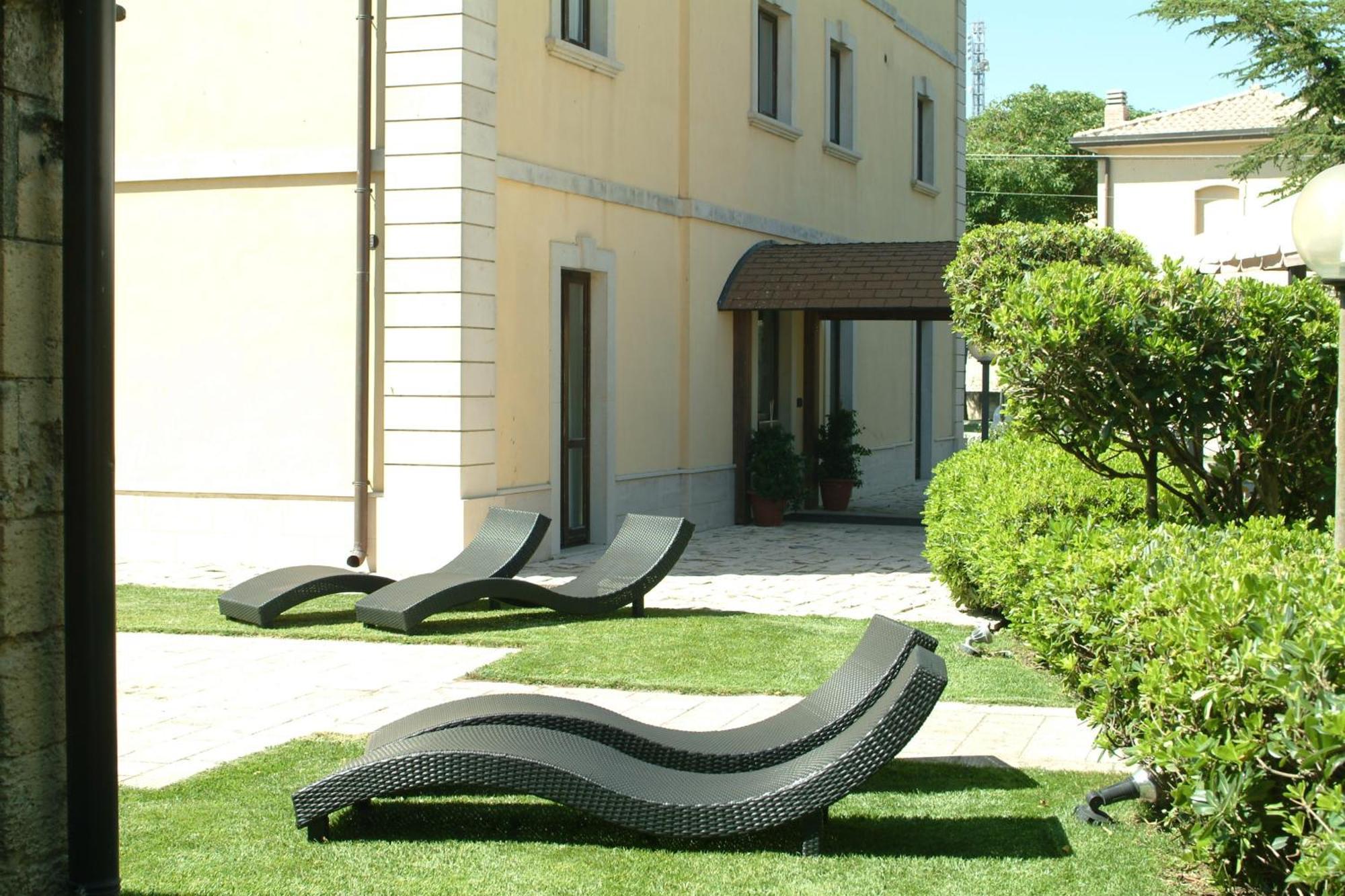 Antica Stazione Hotell Chiaramonte Gulfi Eksteriør bilde